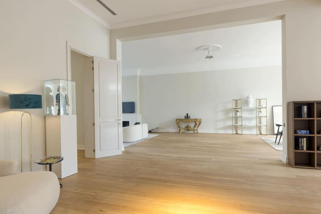 Luxurious 3 Bedrooms Center * Antwerp